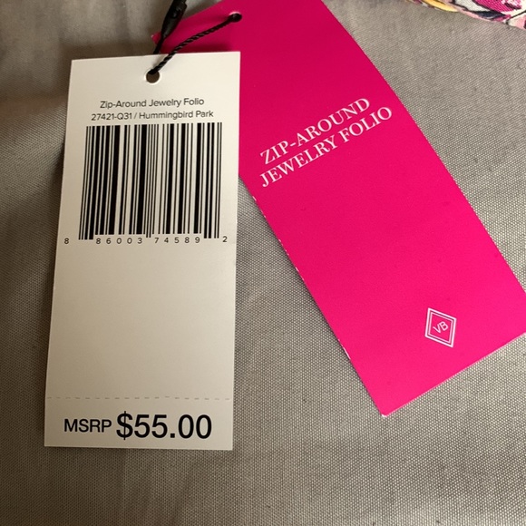 Vera Bradley jewelry folio. Brand new paid $55, tag still on the bag. - Picture 2 of 6